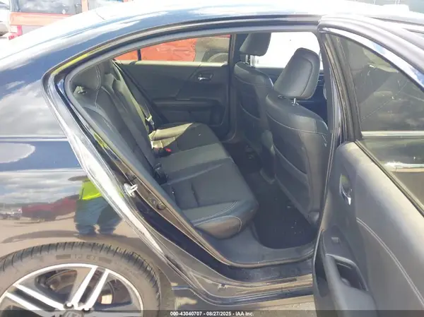 1HGCR2F53HA275984 2017 HONDA ACCORD - Image 8