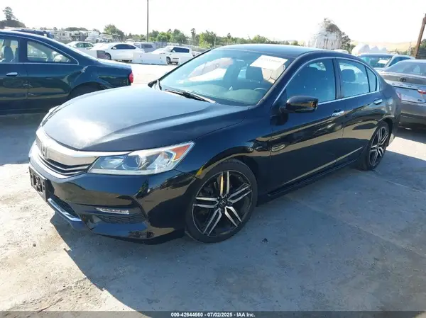 1HGCR2F54GA077977 2016 HONDA ACCORD - Image 2