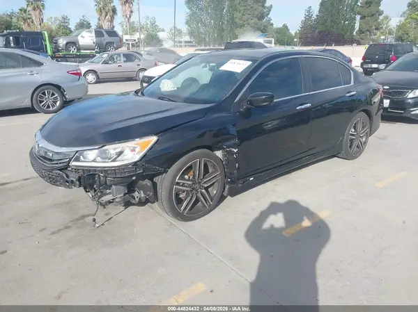 1HGCR2F54GA089255 2016 HONDA ACCORD - Image 2