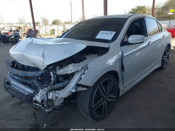 1HGCR2F54GA090633 2016 HONDA ACCORD - Image 2