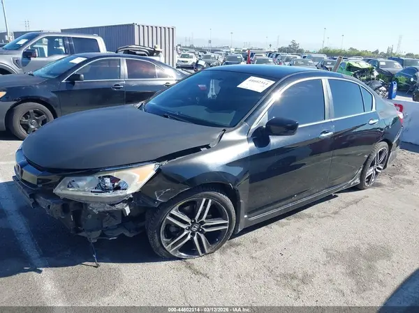 1HGCR2F54HA003301 2017 HONDA ACCORD - Image 2