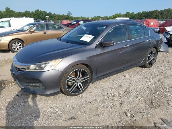 1HGCR2F54HA011057 2017 HONDA ACCORD - Image 2