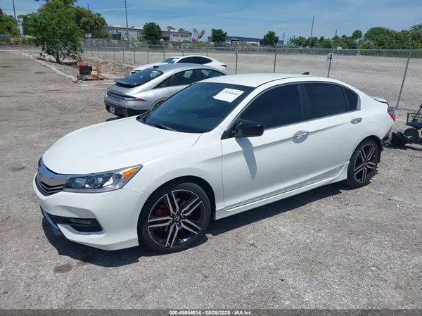 1HGCR2F54HA017232 2017 HONDA ACCORD - Image 2