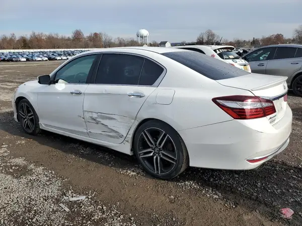 1HGCR2F54HA029459 2017 HONDA ACCORD - Image 2