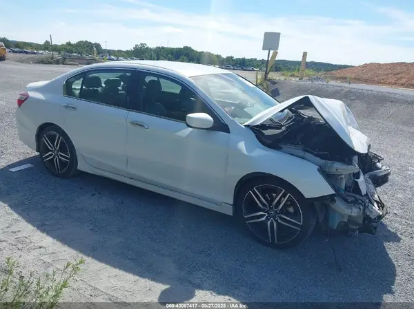 1HGCR2F54HA039831 2017 HONDA ACCORD - Image 1