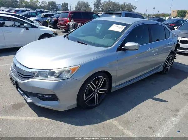 1HGCR2F54HA044804 2017 HONDA ACCORD - Image 2