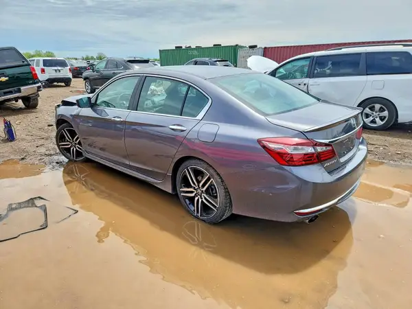 1HGCR2F54HA054135 2017 HONDA ACCORD - Image 2