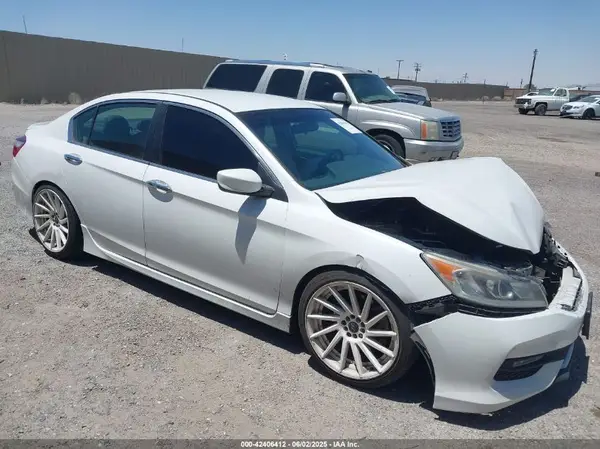 1HGCR2F54HA061439 2017 HONDA ACCORD - Image 1