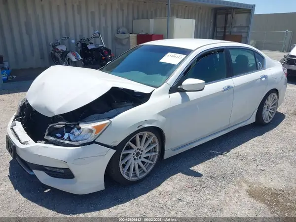 1HGCR2F54HA061439 2017 HONDA ACCORD - Image 2