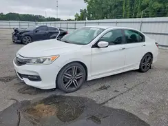 1HGCR2F54HA073526 2017 HONDA ACCORD