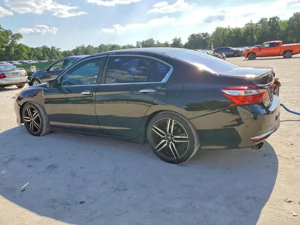 1HGCR2F54HA077267 2017 HONDA ACCORD - Image 2