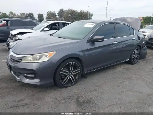 1HGCR2F54HA086700 2017 HONDA ACCORD - Image 2