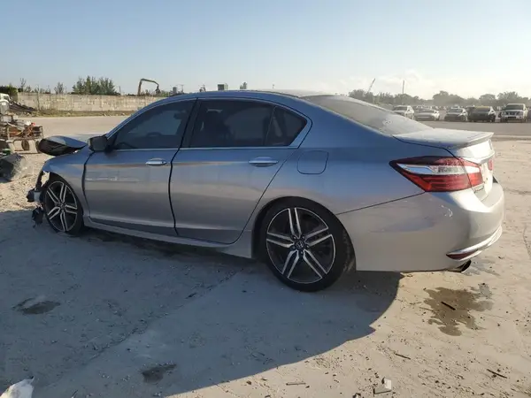1HGCR2F54HA095705 2017 HONDA ACCORD - Image 2