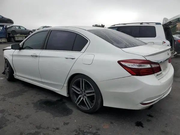 1HGCR2F54HA129397 2017 HONDA ACCORD - Image 2