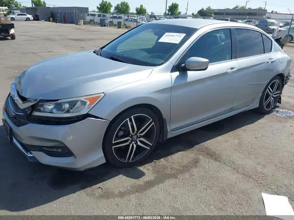 1HGCR2F54HA129478 2017 HONDA ACCORD - Image 2