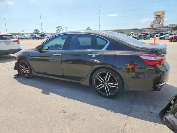 1HGCR2F54HA132011 2017 HONDA ACCORD - Image 2