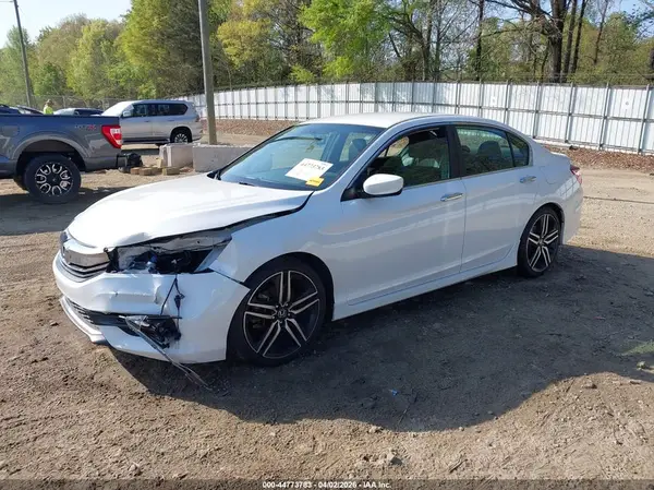 1HGCR2F54HA136320 2017 HONDA ACCORD - Image 2