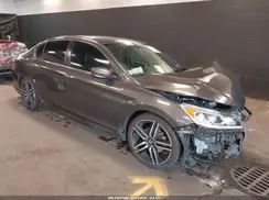 1HGCR2F54HA139590 2017 HONDA ACCORD