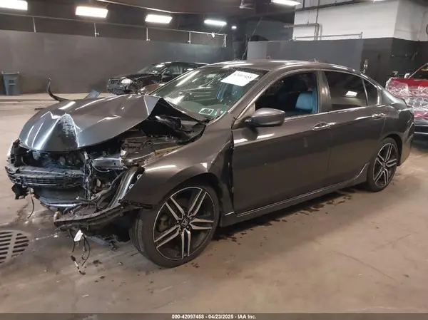 1HGCR2F54HA139590 2017 HONDA ACCORD - Image 2