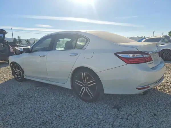 1HGCR2F54HA156535 2017 HONDA ACCORD - Image 2
