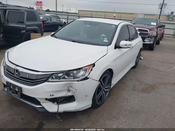 1HGCR2F54HA161329 2017 HONDA ACCORD - Image 2