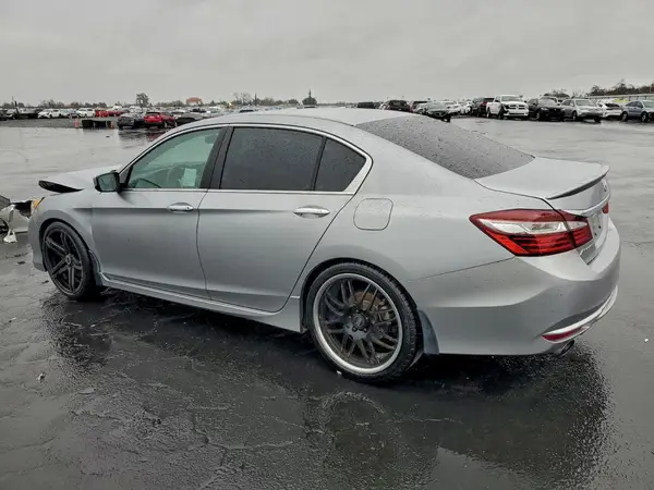 1HGCR2F54HA167146 2017 HONDA ACCORD - Image 2