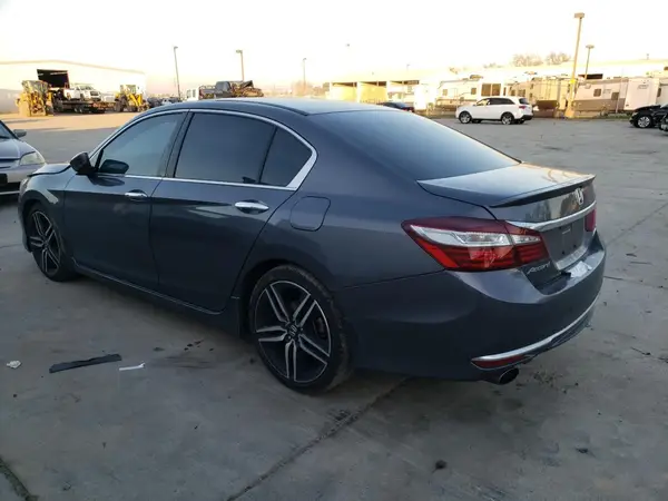 1HGCR2F54HA176753 2017 HONDA ACCORD - Image 2