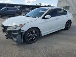 1HGCR2F54HA177661 2017 HONDA ACCORD