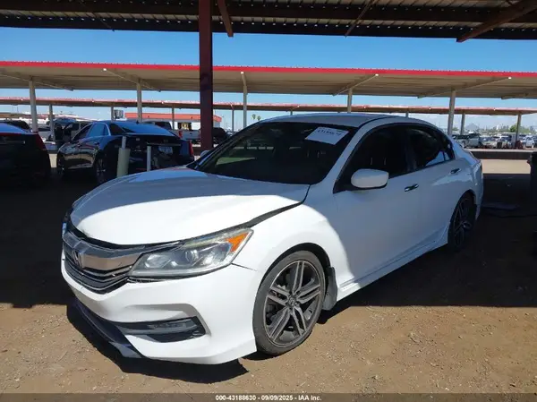1HGCR2F54HA194315 2017 HONDA ACCORD - Image 2
