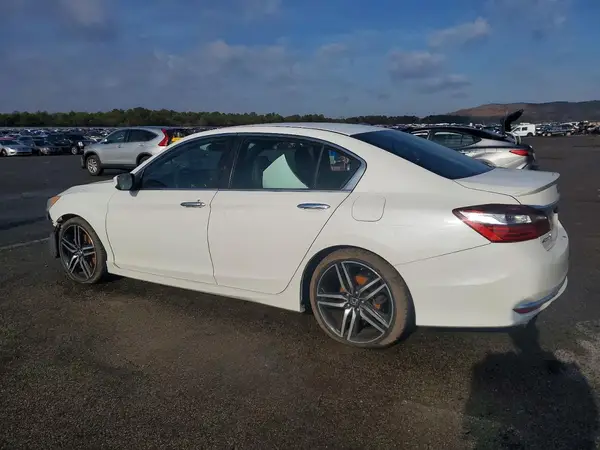 1HGCR2F54HA208892 2017 HONDA ACCORD - Image 2
