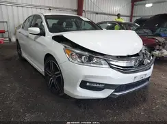 1HGCR2F54HA211081 2017 HONDA ACCORD