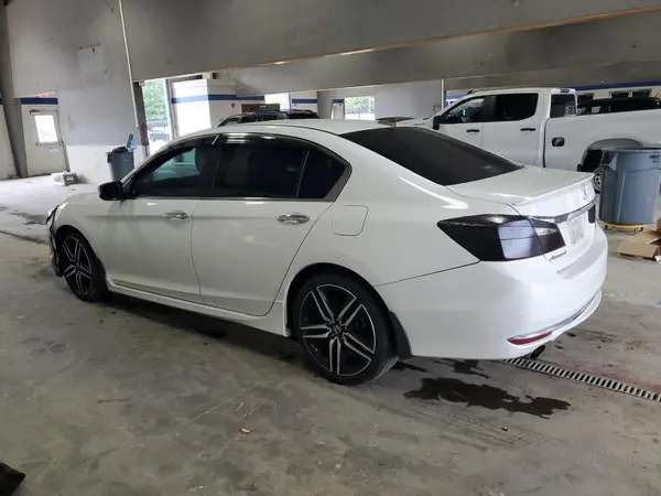 1HGCR2F54HA212120 2017 HONDA ACCORD - Image 2