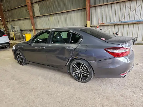 1HGCR2F54HA222761 2017 HONDA ACCORD - Image 2