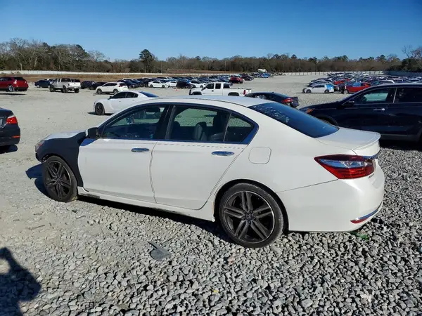 1HGCR2F54HA234604 2017 HONDA ACCORD - Image 2