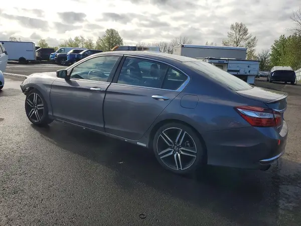1HGCR2F54HA262869 2017 HONDA ACCORD - Image 2