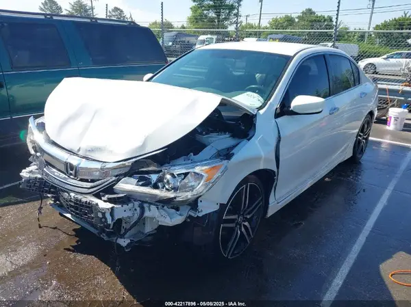 1HGCR2F54HA272219 2017 HONDA ACCORD - Image 2