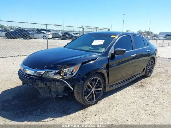1HGCR2F54HA275069 2017 HONDA ACCORD - Image 2