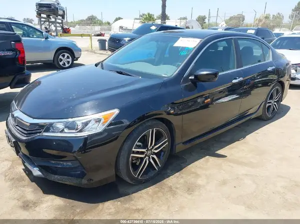 1HGCR2F54HA302495 2017 HONDA ACCORD - Image 2