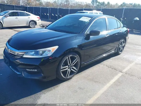 1HGCR2F55GA157885 2016 HONDA ACCORD - Image 2