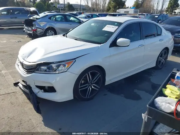 1HGCR2F55GA239678 2016 HONDA ACCORD - Image 2