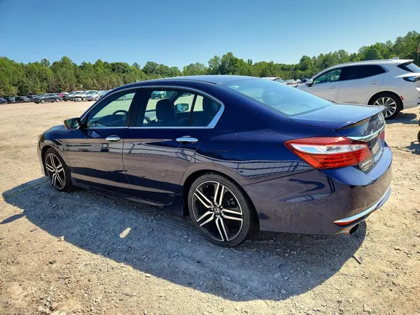 1HGCR2F55HA001024 2017 HONDA ACCORD - Image 2