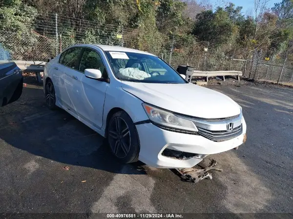 1HGCR2F55HA005123 2017 HONDA ACCORD - Image 1