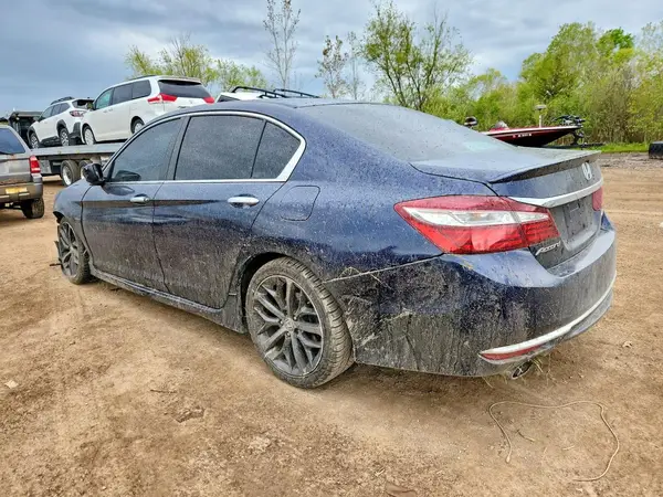 1HGCR2F55HA012198 2017 HONDA ACCORD - Image 2
