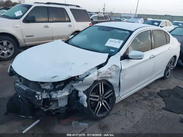 1HGCR2F55HA017403 2017 HONDA ACCORD - Image 2