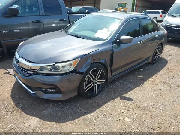 1HGCR2F55HA031656 2017 HONDA ACCORD - Image 2