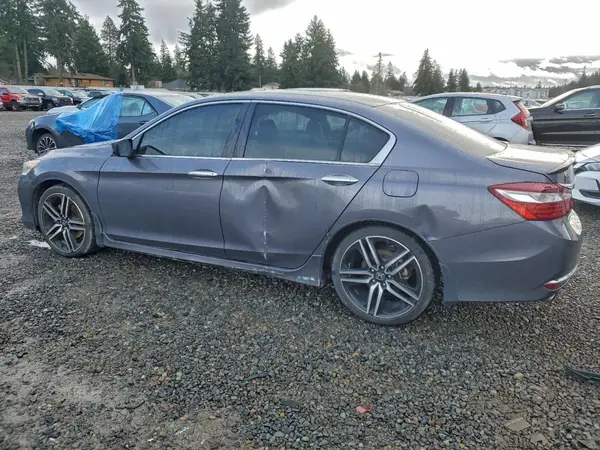 1HGCR2F55HA032855 2017 HONDA ACCORD - Image 2