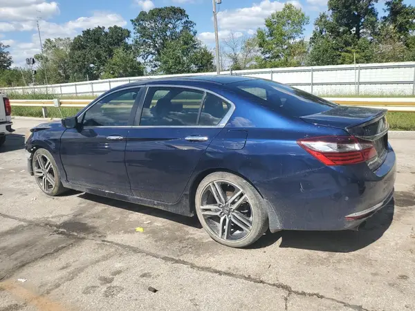 1HGCR2F55HA033360 2017 HONDA ACCORD - Image 2