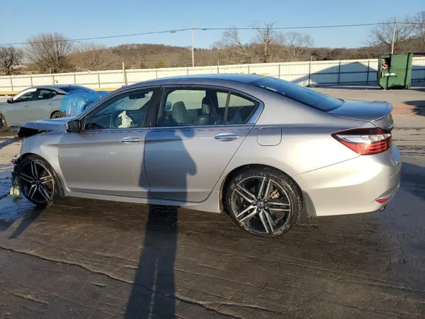 1HGCR2F55HA036386 2017 HONDA ACCORD - Image 2