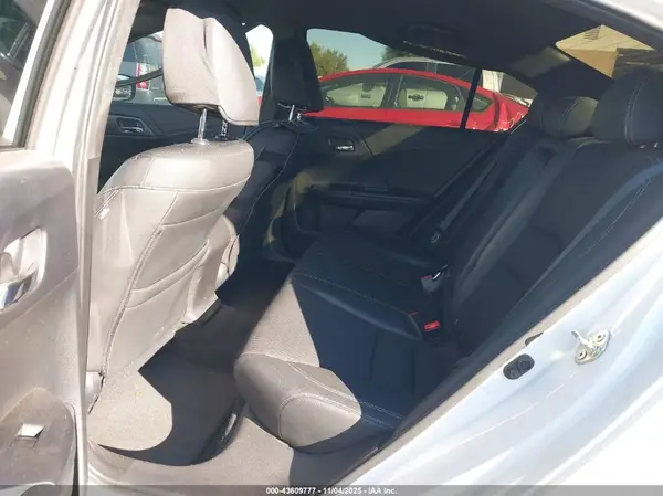 1HGCR2F55HA036467 2017 HONDA ACCORD - Image 8