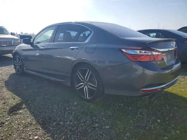 1HGCR2F55HA044097 2017 HONDA ACCORD - Image 2